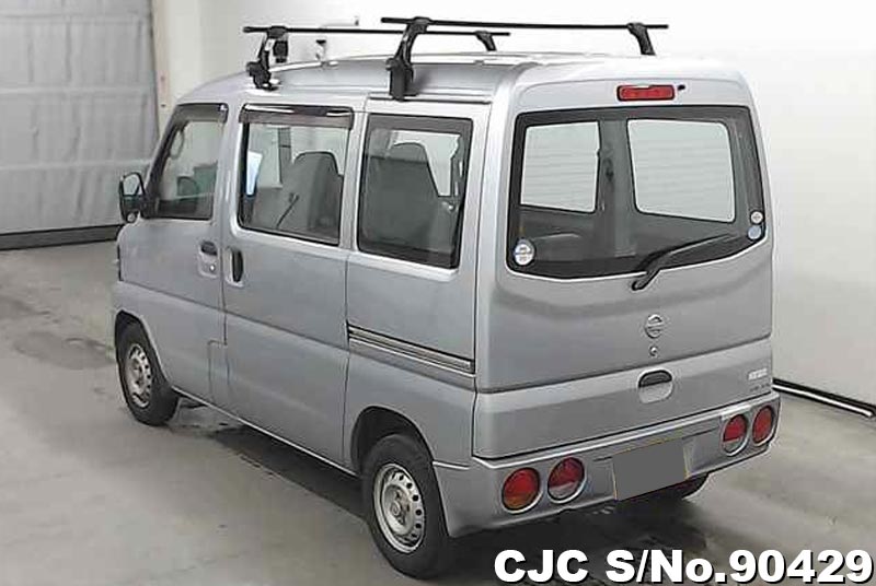 Nissan clipper van